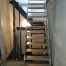 escalier-marches-bois-acier