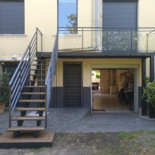 escalier-bois-métal-exterieur