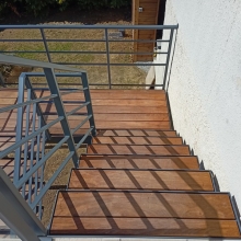 escalier-metal-palier