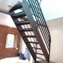 escalier-rampe-double-limon-métallique