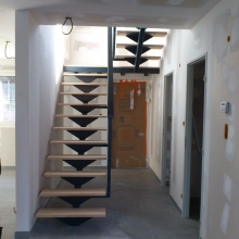 escalier-deux-quart-tournant-palier-intermediaire-métallique