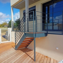 garde-corps-escalier-terrasse-fer-métal-thermolaquage