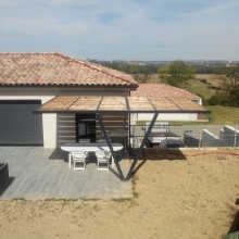 pergolas-metal-lames-bois-pied-design